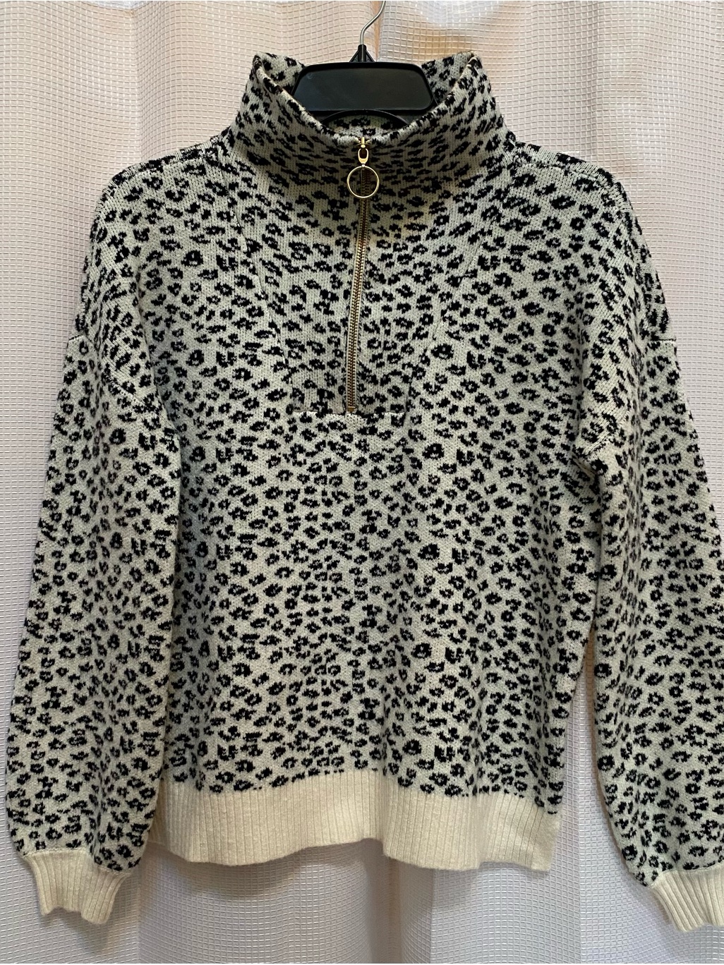 Ladies Loft Quarter Zip Leopard Print Sweater Size Small